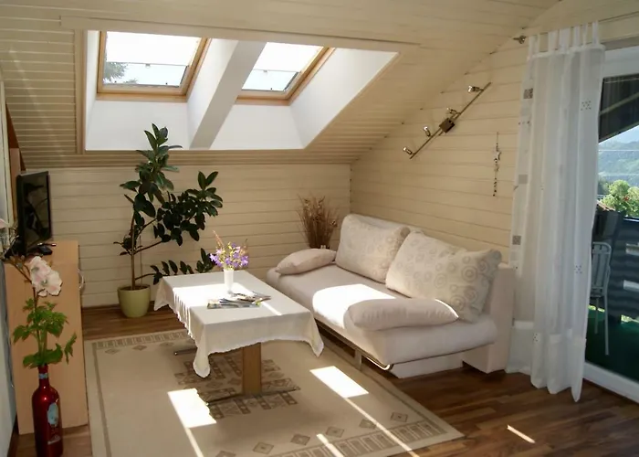 Haus Ebner 아파트