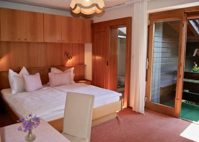 Haus Ebner 아파트 *