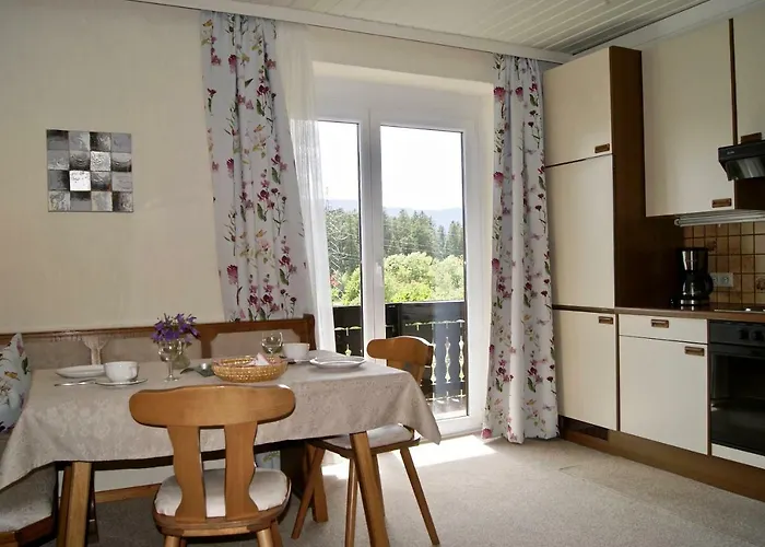 Haus Ebner 아파트